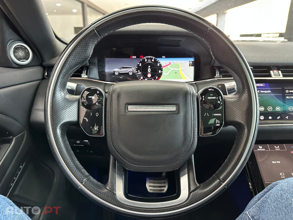 Land Rover Evoque P250 R-Dynamic HSE