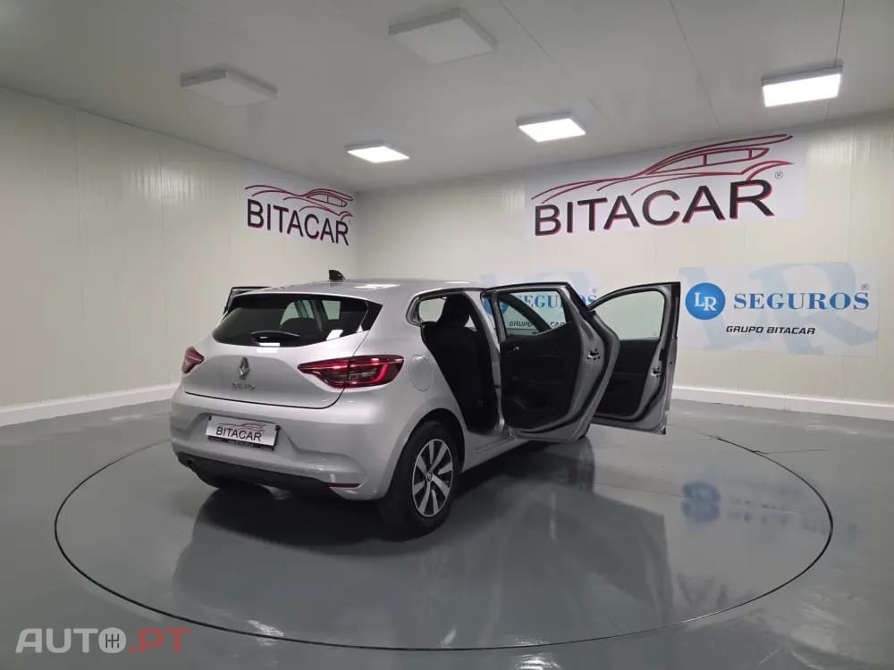 Renault Clio 1.0 TCe Evolution — fotografia 51