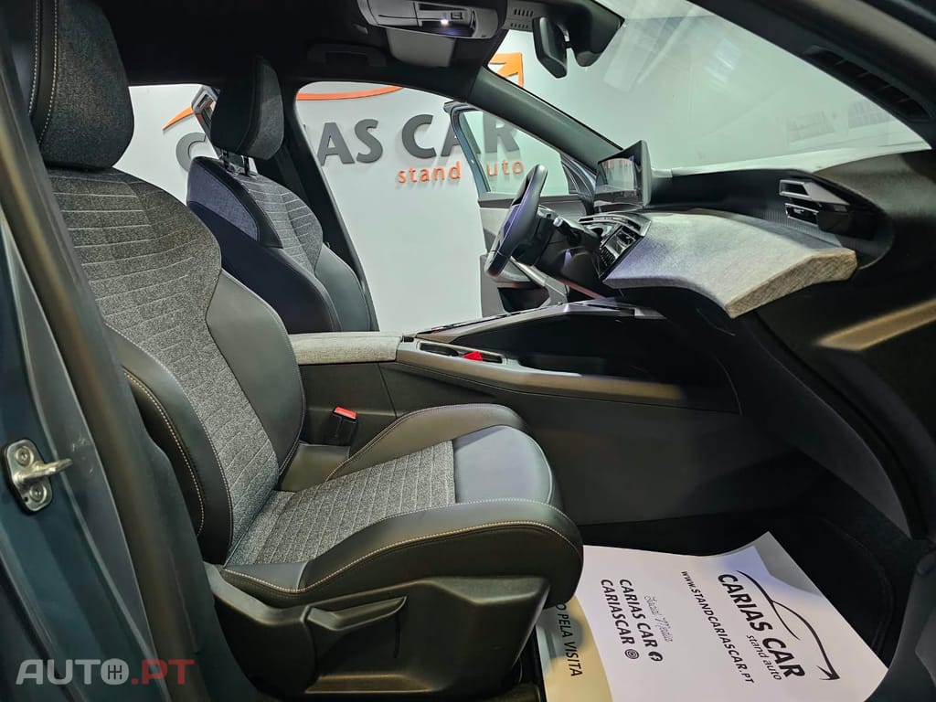 Peugeot E-5008 73 kWh Allure