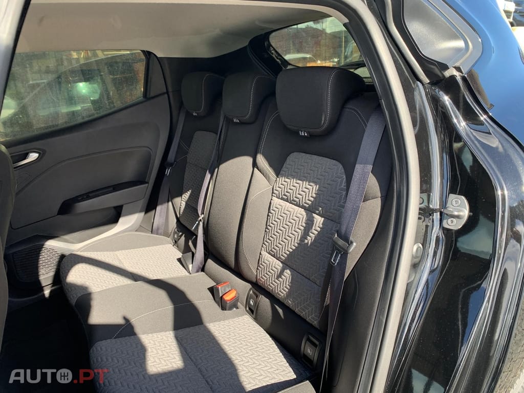 Renault Clio 1.0 TCe Techno Bi-Fuel