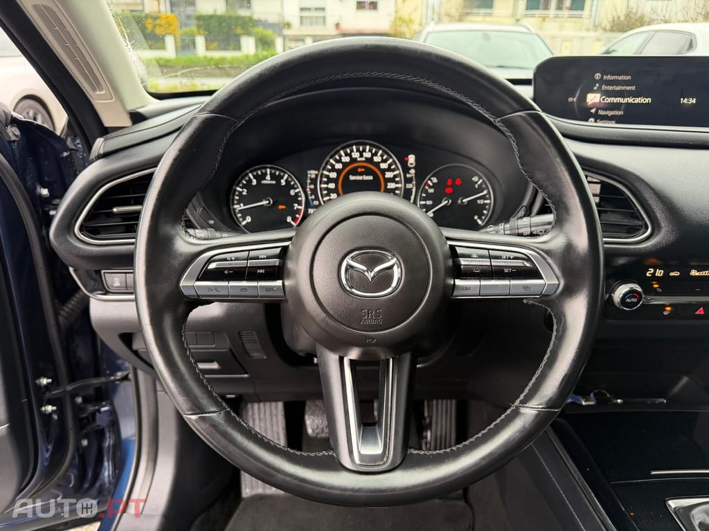Mazda CX-30 2.0 e-Skyactiv-G Exclusive-line