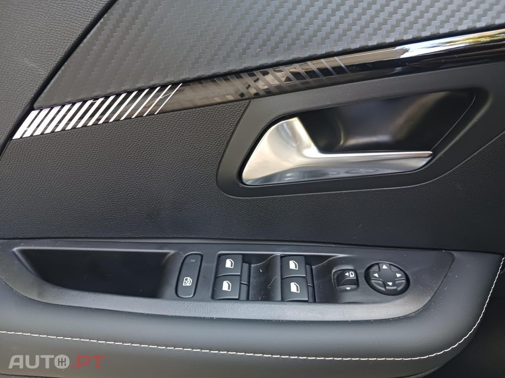 Peugeot 208 1.2 Hybrid Allure e-DCS6