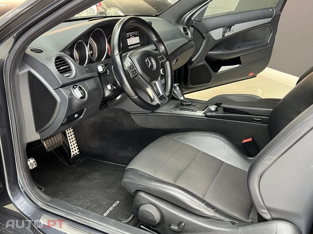 Mercedes-Benz C 220 CDI Coupe Amg Edition