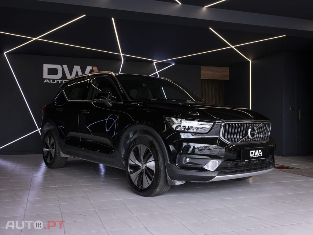 Volvo XC40 T5 Recharge DKG Plus Dark