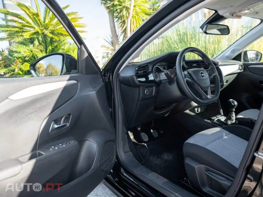 Opel Corsa 1.2 T Business Edition
