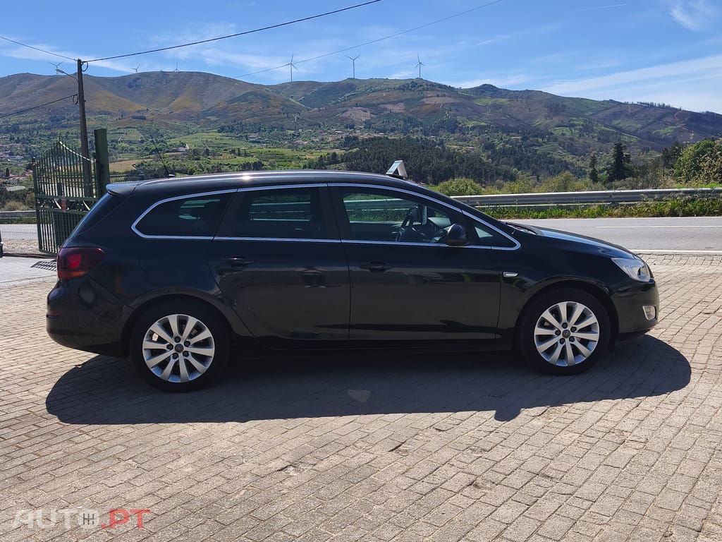 Opel Astra J Sports Tourer 1.7 CDTI