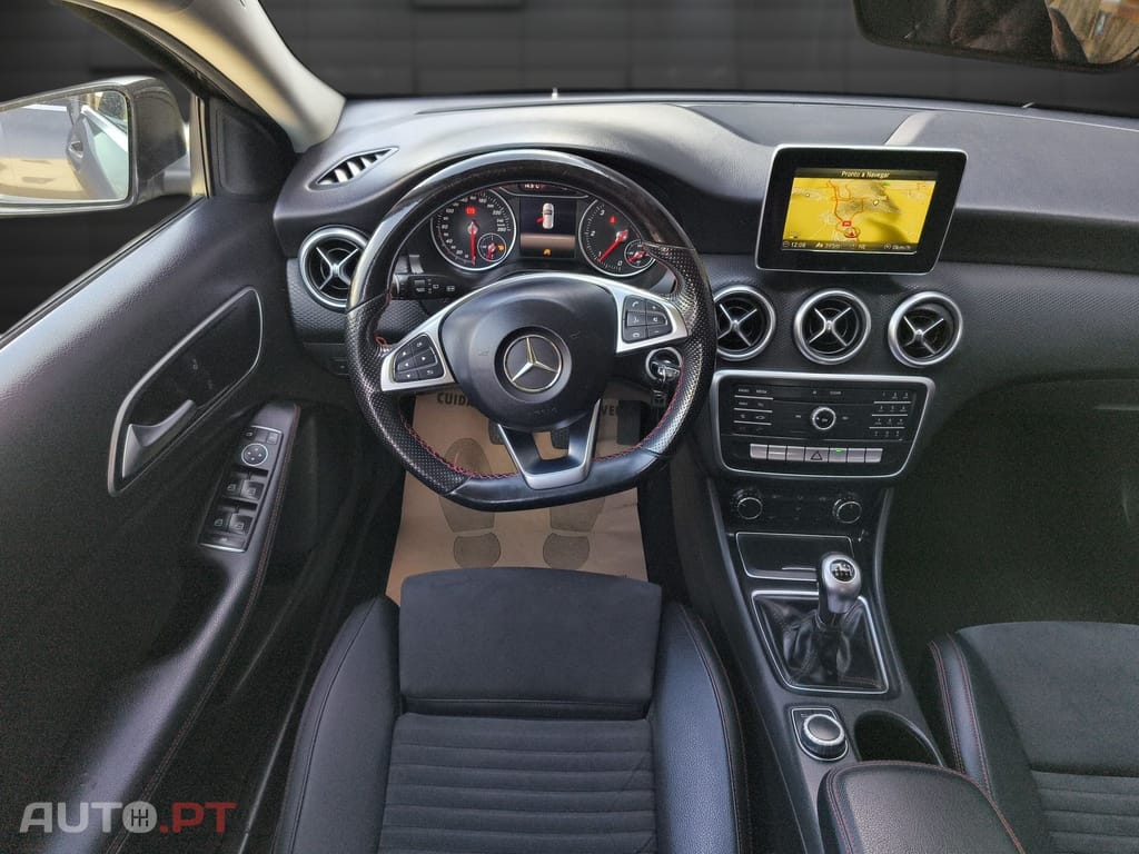 Mercedes-Benz A 180 d AMG Line