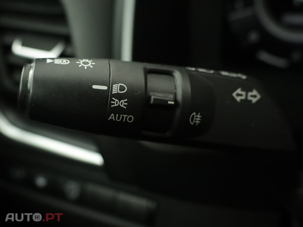 Nissan Qashqai Qashqai 1.3 DIG-T N-Connecta LED Xtronic