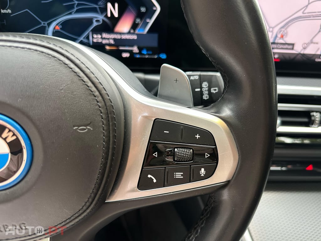 BMW 330 e Touring Pack Desportivo M Auto