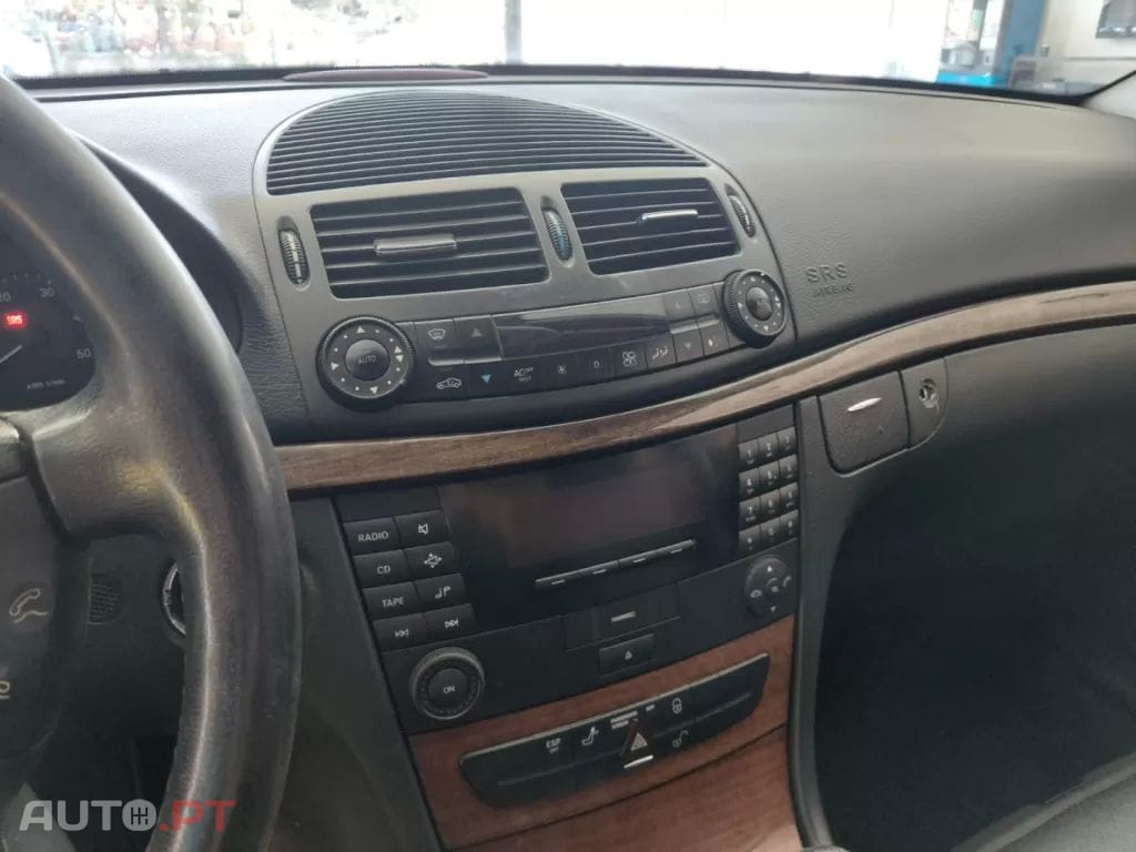 Mercedes-Benz E 220 CDI Elegance