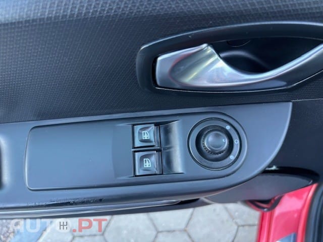 Renault Clio 0.9 TCE Limited