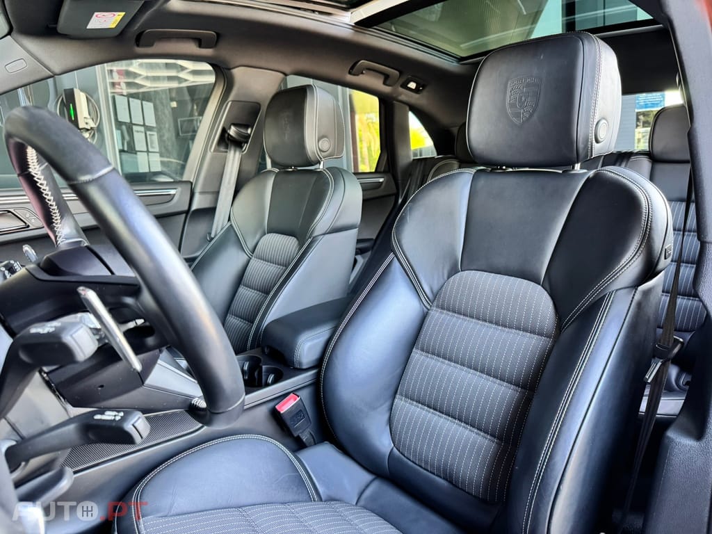 Porsche Macan T