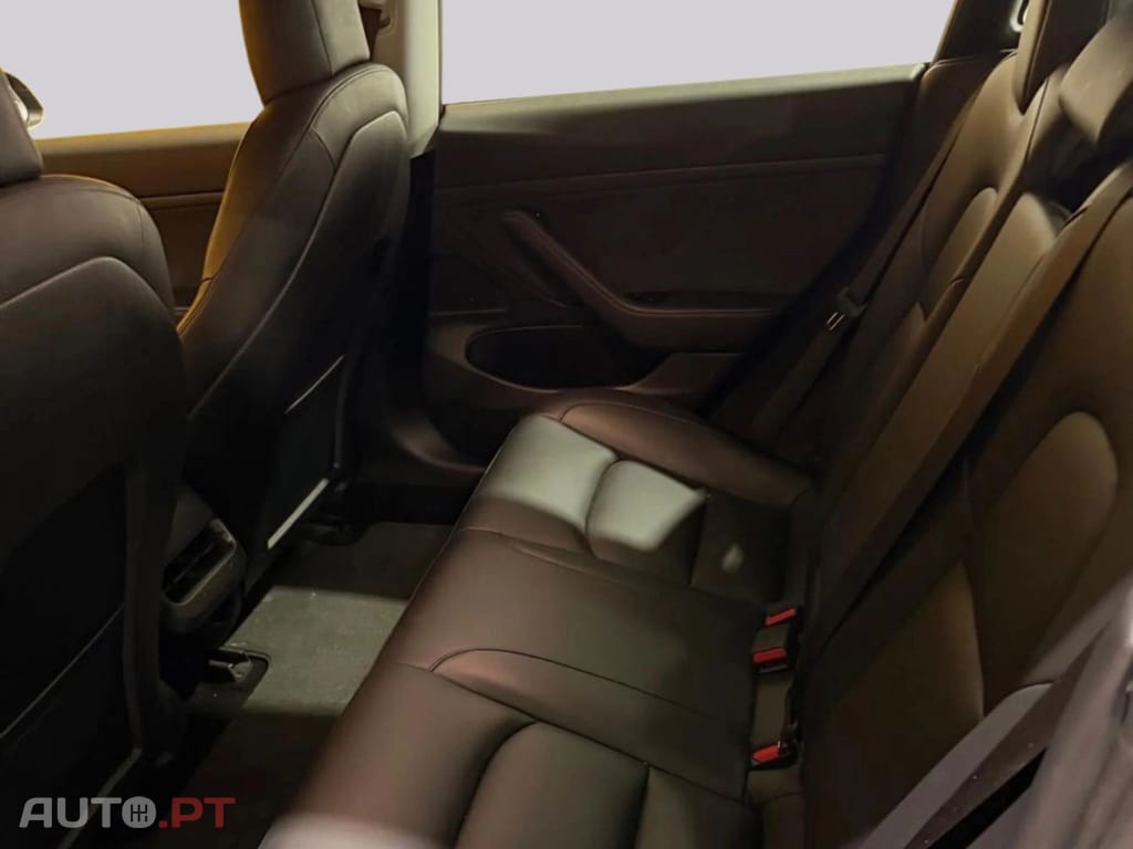 Tesla Model 3 Standard Range Plus RWD 
