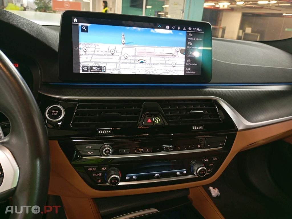 BMW 530 e Pack Desportivo M