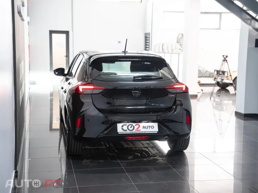 Opel Corsa 1.2 T Hybrid EdCT