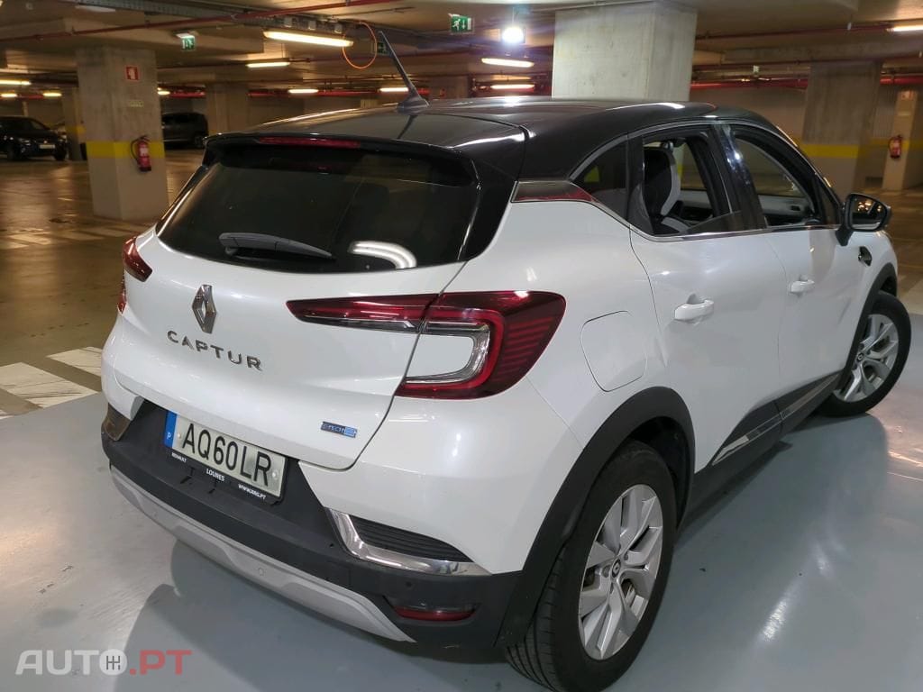 Renault Captur 1.6 E-Tech Plug-In Intens