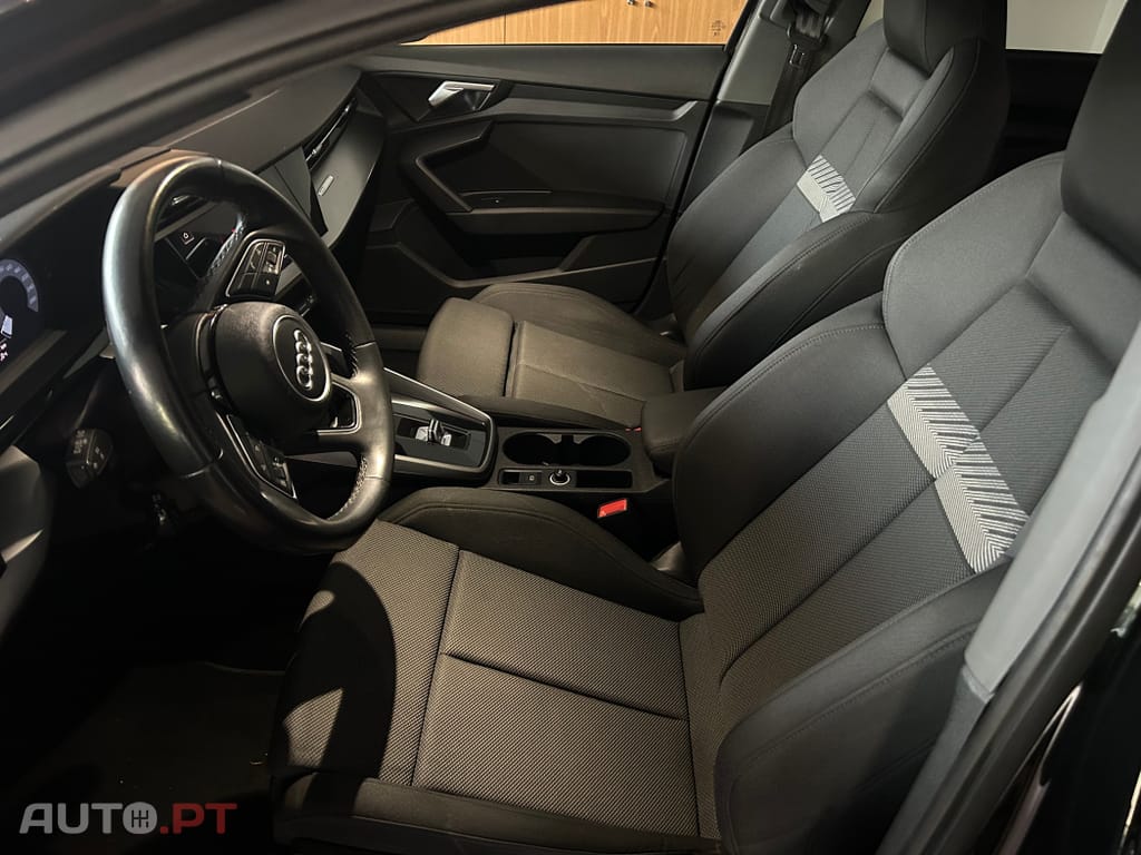 Audi A3 30 TFSI S line S tronic