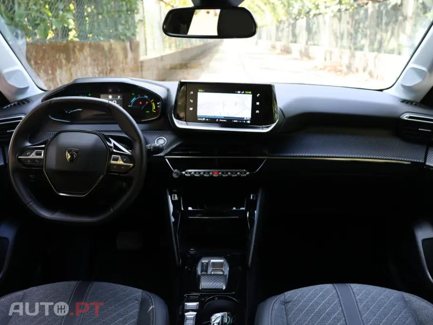 Peugeot E-208 50 kWh Style