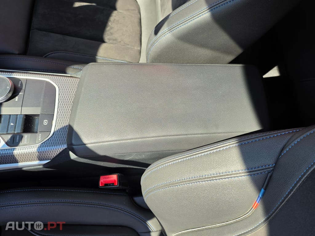 BMW 320 e Pack Desportivo M Auto