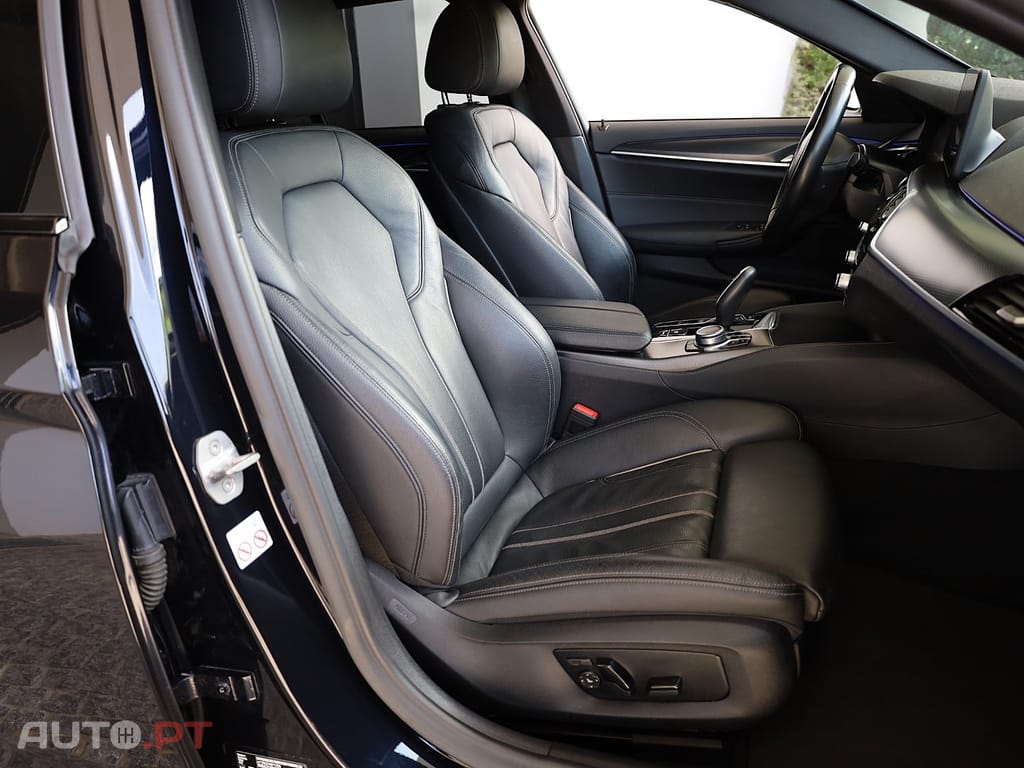 BMW 520 d Pack Desportivo M Auto