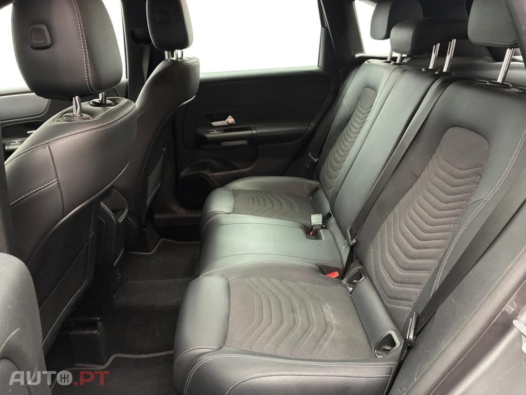 Mercedes-Benz B 180 d 8G-DCT