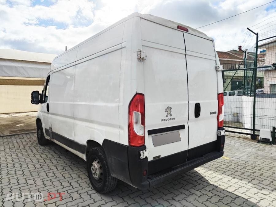 Peugeot Boxer 2.2 BlueHDi 333 L2H2 Pro - IVA Dedutível
