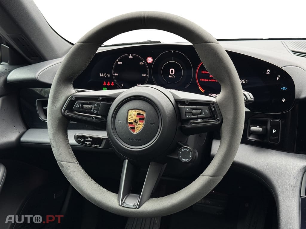 Porsche Taycan 4S