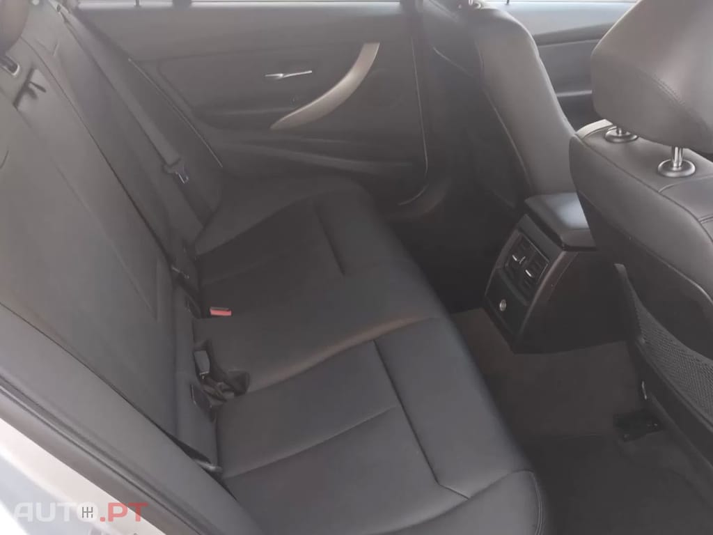 BMW 320 d Touring EfficientDynamics Line Luxury
