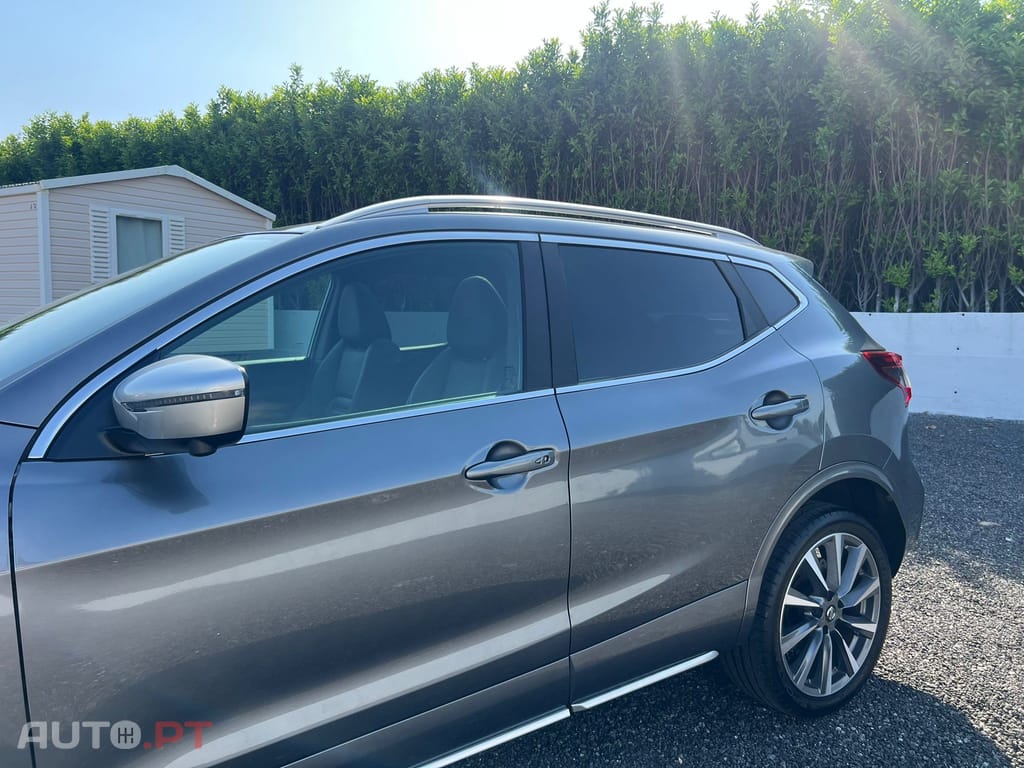 Nissan Qashqai 1.3 DIG-T Tekna Bose