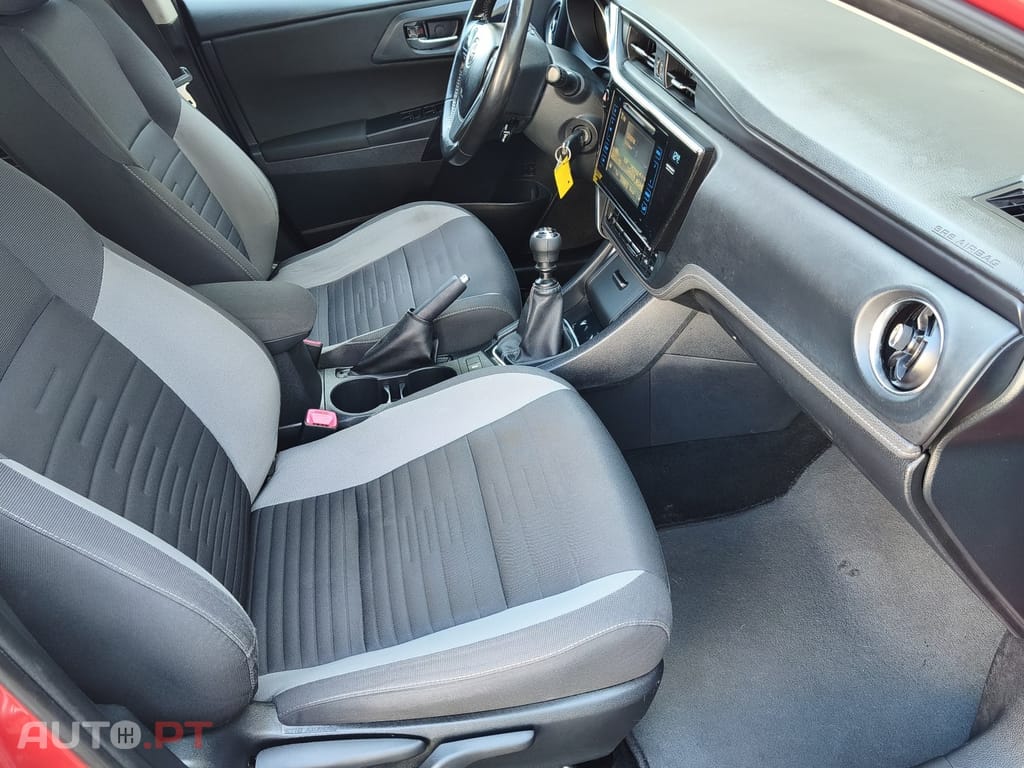 Toyota Auris 1.2T Exclusive