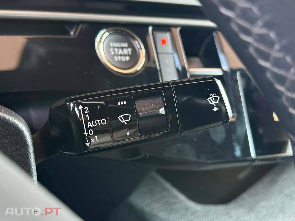 Peugeot 3008 1.2 Hybrid Allure e-DCS6