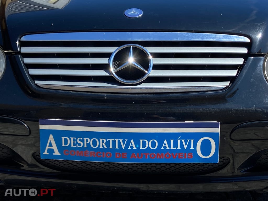 Mercedes-Benz C 220 CDI COUPE