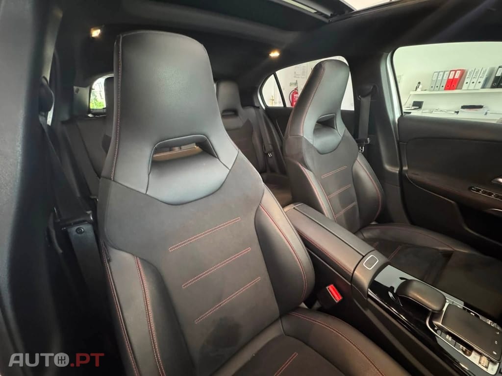 Mercedes-Benz A 180 d AMG Line Aut. — fotografia 7