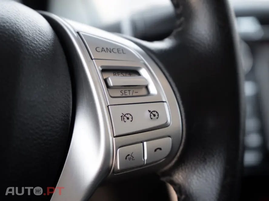 Nissan Navara 2.3 dCi CD 4WD N-Connecta