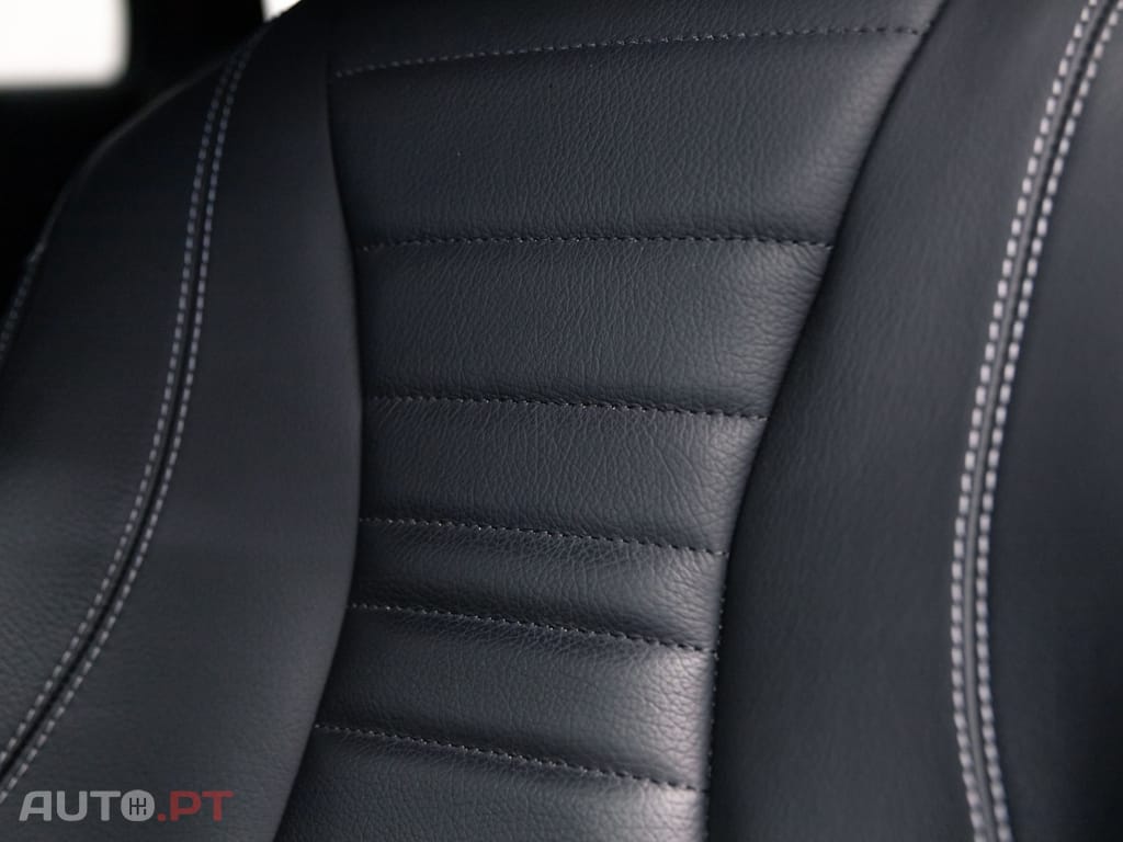 Mercedes-Benz E 300 de 9G-TRONIC AMG Line