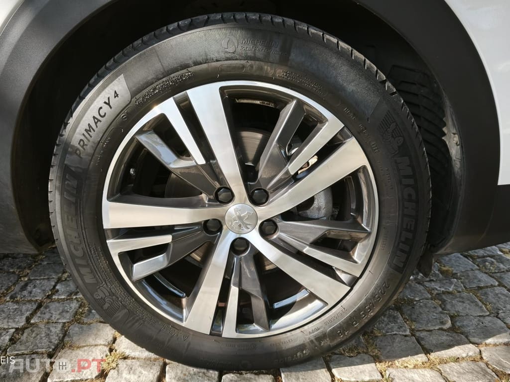 Peugeot 3008 1.5 BlueHDi Allure Pack EAT8