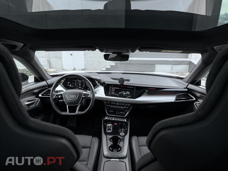 Audi E-Tron GT quattro