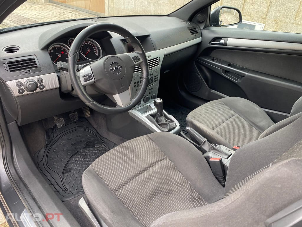 Opel Astra GTC