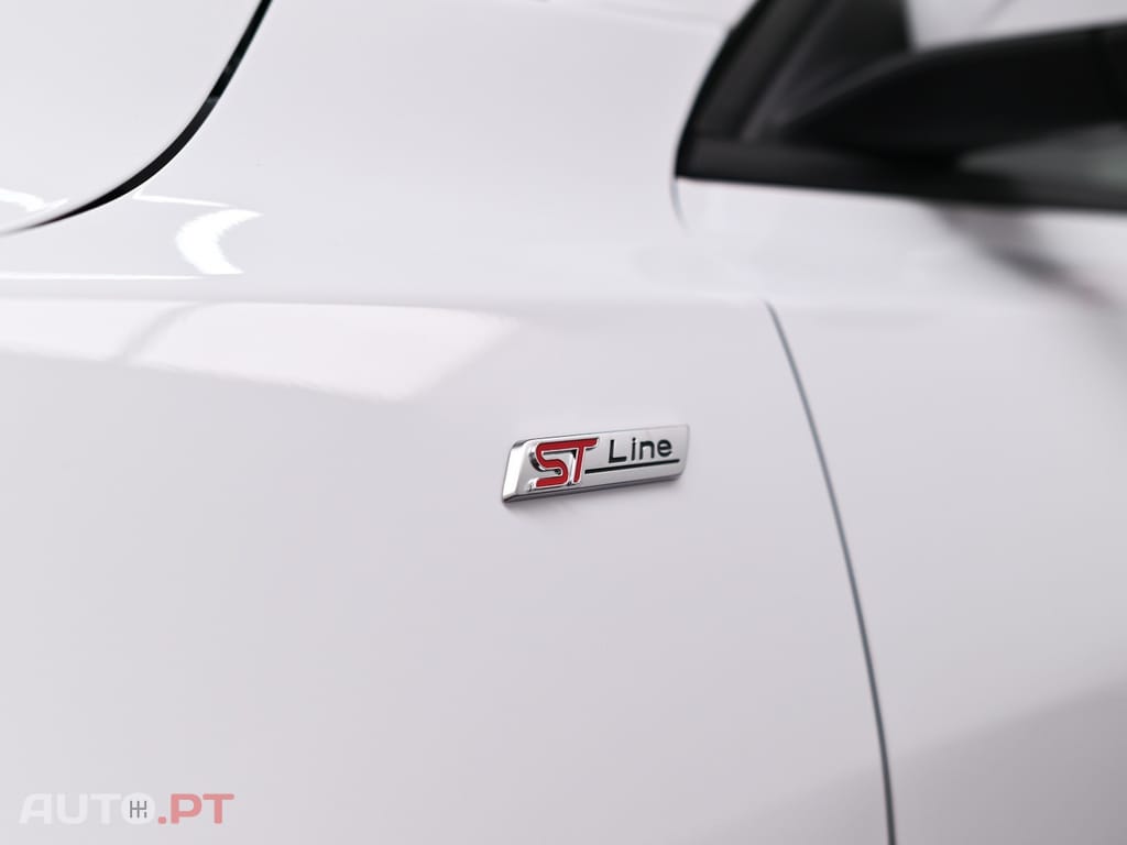 Ford Focus 1.0 EcoBoost MHEV ST-Line X Aut.