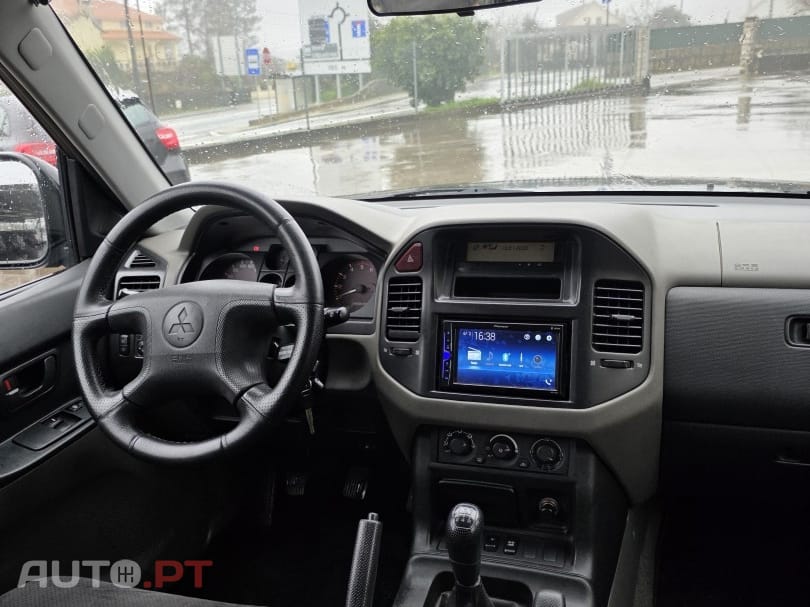 Mitsubishi Pajero 3.2 DI-D GLS ABS+EC+TA