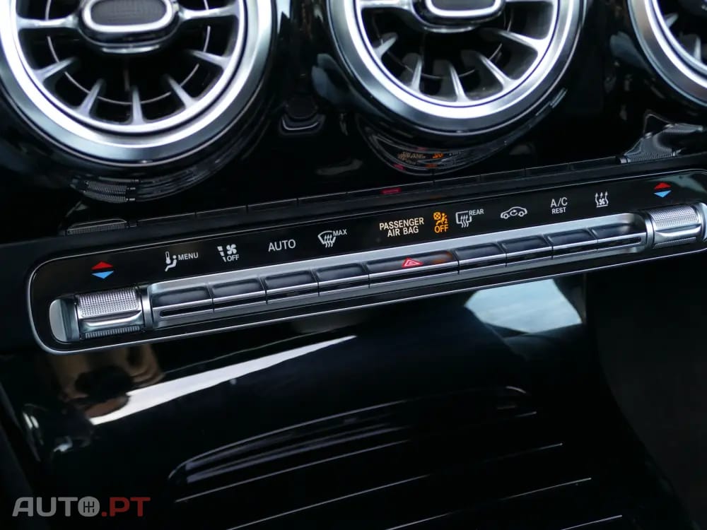 Mercedes-Benz CLA 250 e Shooting Brake AMG Line