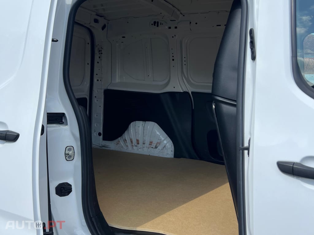 Peugeot Partner 1.5 BlueHDi Premium Standard