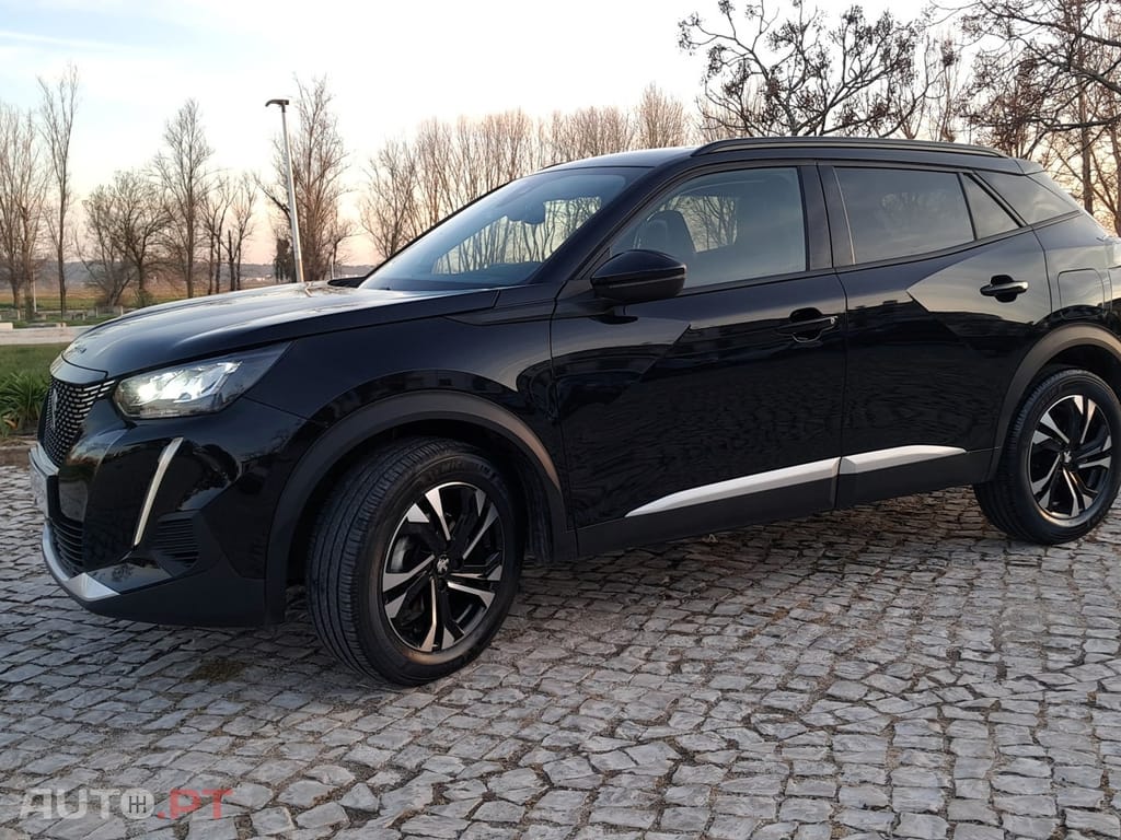 Peugeot 2008 1.2 PureTech Allure Pack