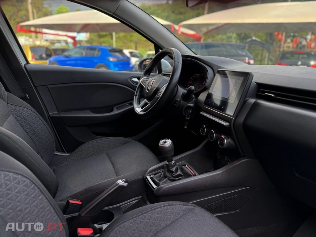 Renault Clio TCe 100 BUSINESS EDITION