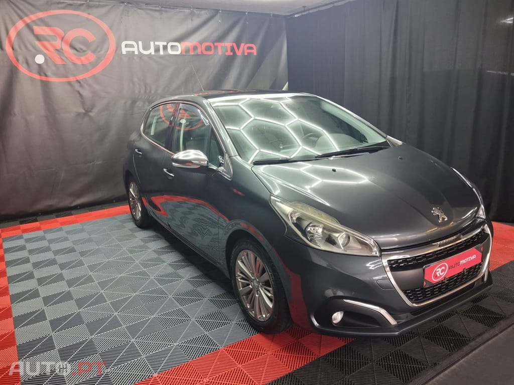 Peugeot 208 1.6 BlueHDi Style