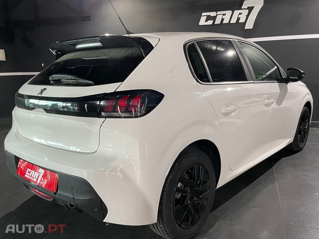 Peugeot 208 1.2 PureTech Allure Pack EAT8