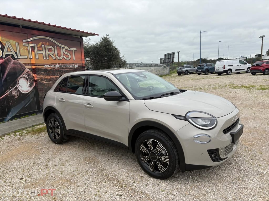 Fiat 600 1.2 Hybrid Icon