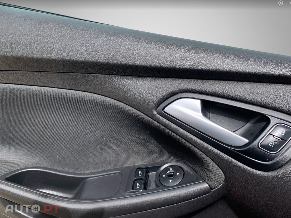 Ford Focus SW DYB