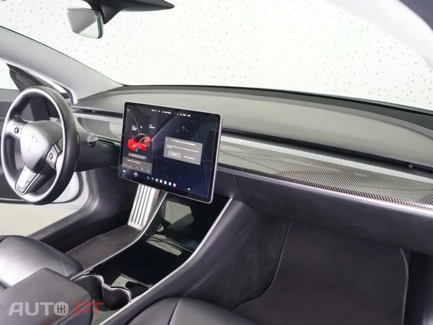 Tesla Model 3 Standard Range Plus RWD