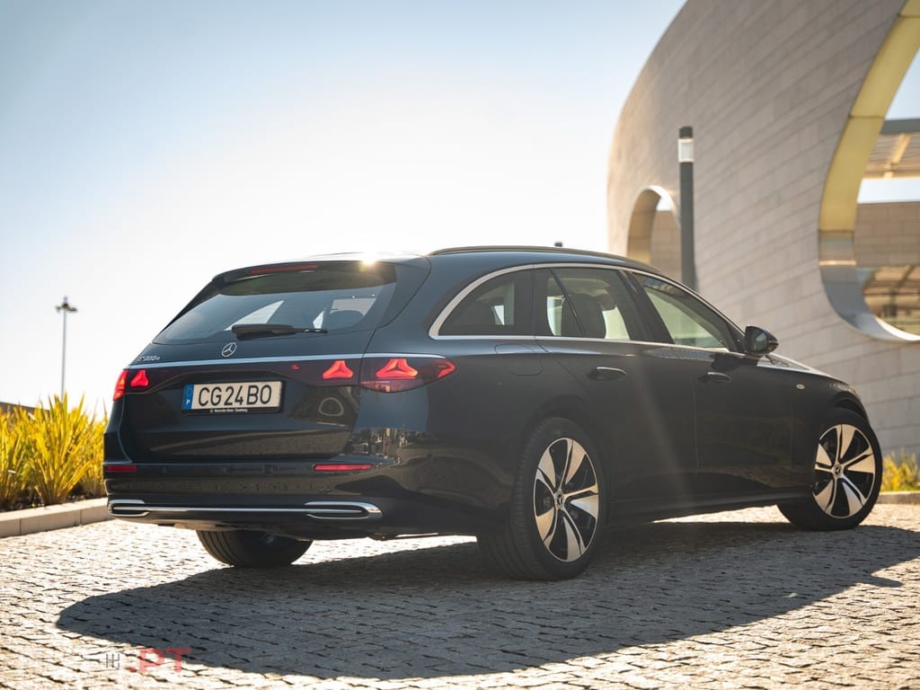 Mercedes-Benz E 300 e Avantgarde